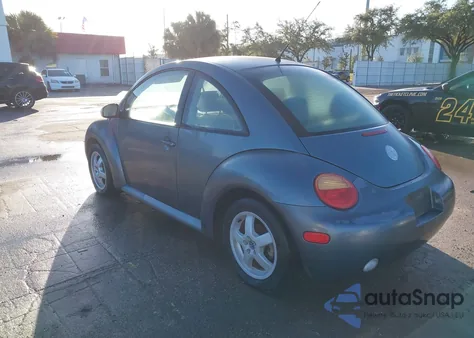 2005 Volkswagen New Beetle Gl from USA, damaged, VIN 3VWBK31C85M405330